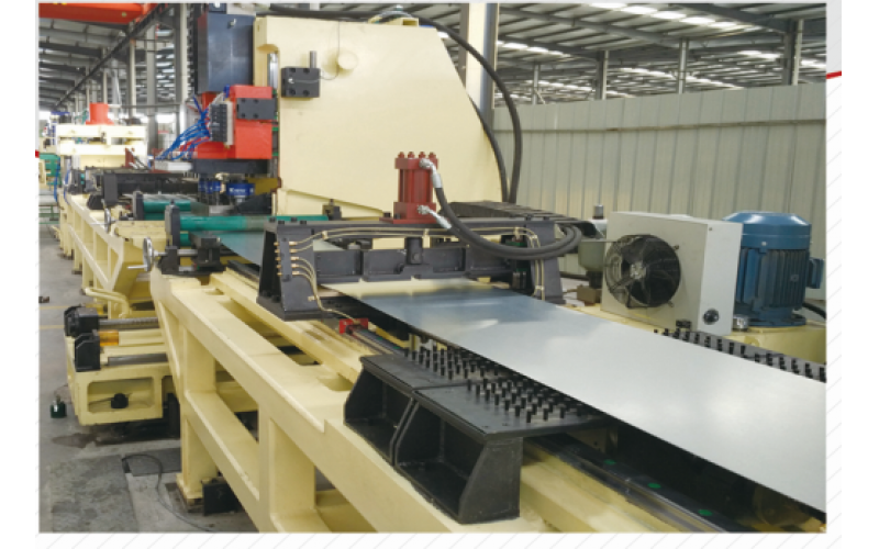 COMP305型數控沖孔、剪切、開收卷生產線